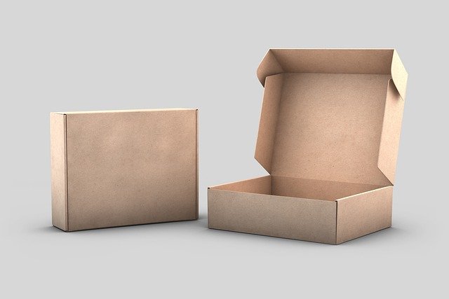 papírové krabice na stěhování